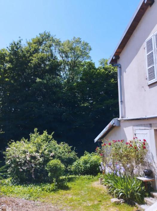 Les Glycines, un air de campagne à la ville Besançon Exterior foto